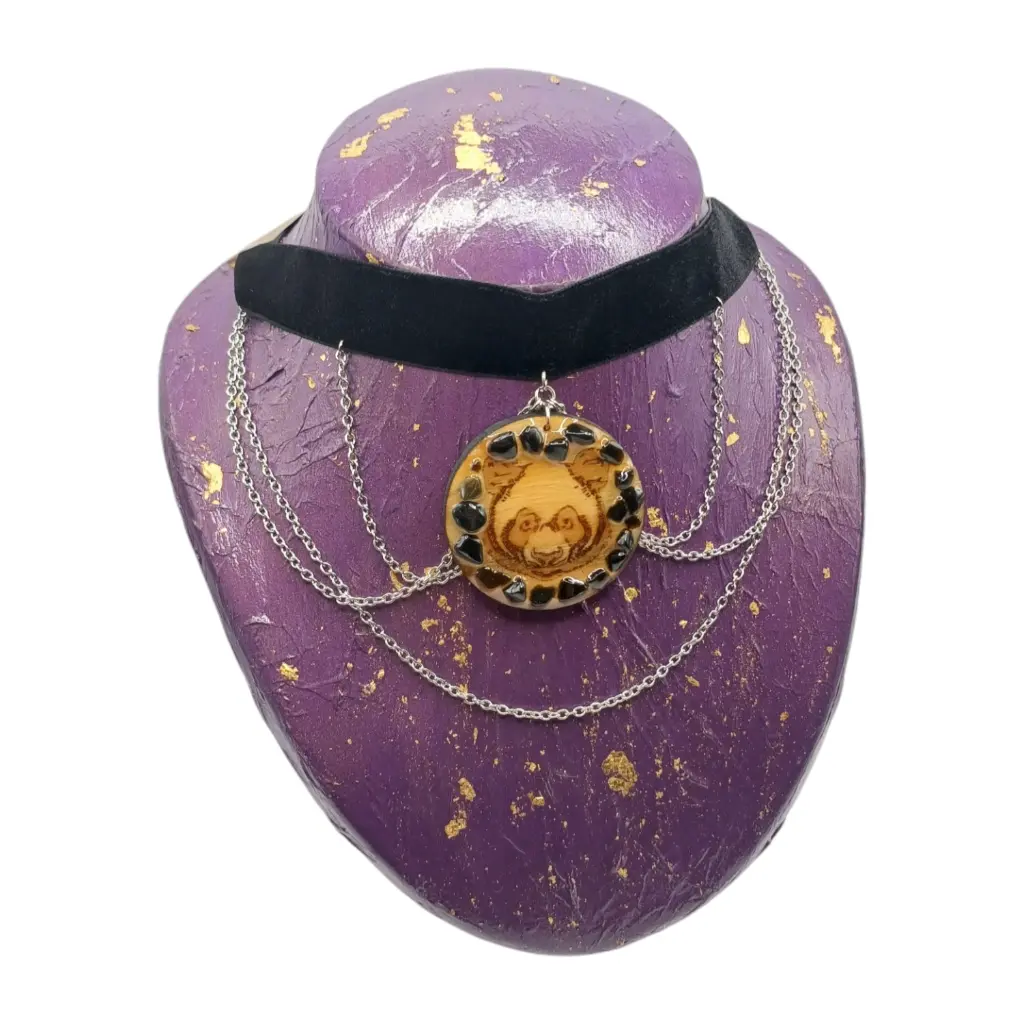 blacksoulcreations-nos-bijoux-fantaisie-pendentif-en-bois-grave-panda