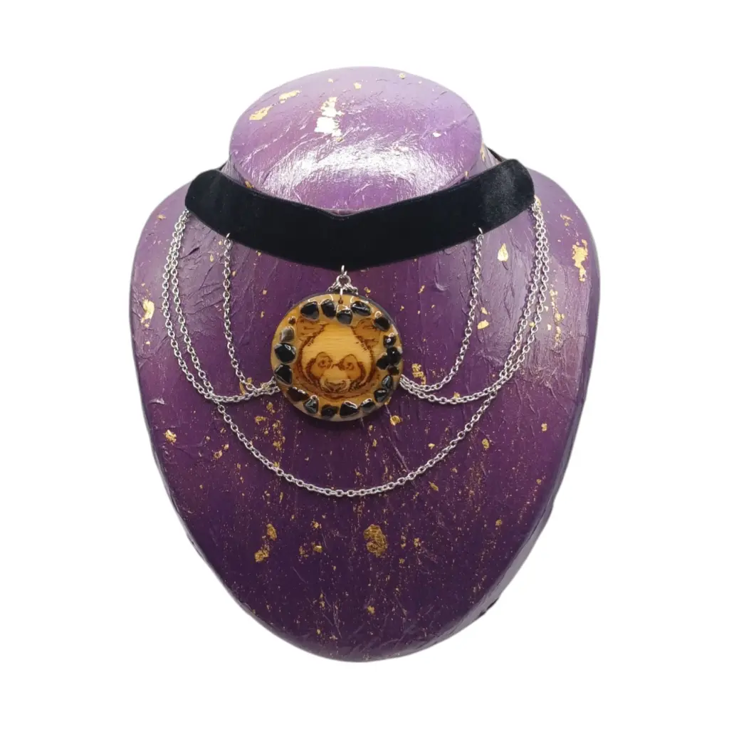 blacksoulcreations-nos-bijoux-fantaisie-pendentif-en-bois-grave-panda