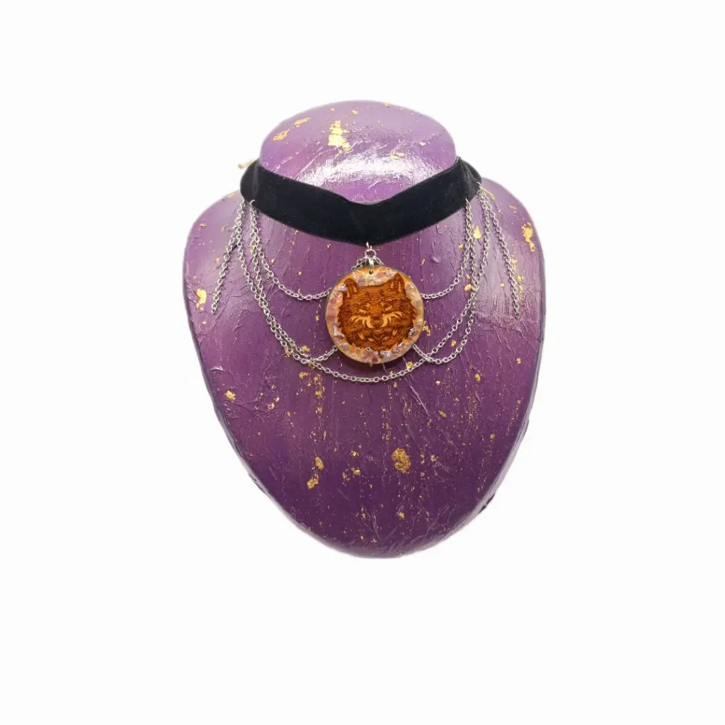 blacksoulcreations-nos-bijoux-fantaisie-pendentif-en-bois-grave-loup
