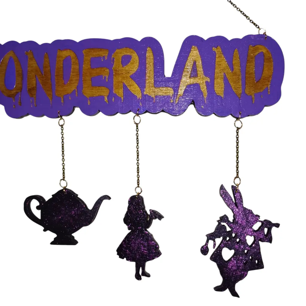 blacksoulcreations-decoration-en-bois-pays-des-merveilles