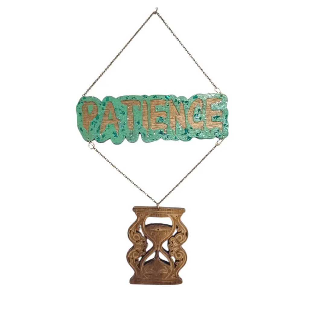 blacksoulcreations-decoration-en-bois-patience-et-sablier