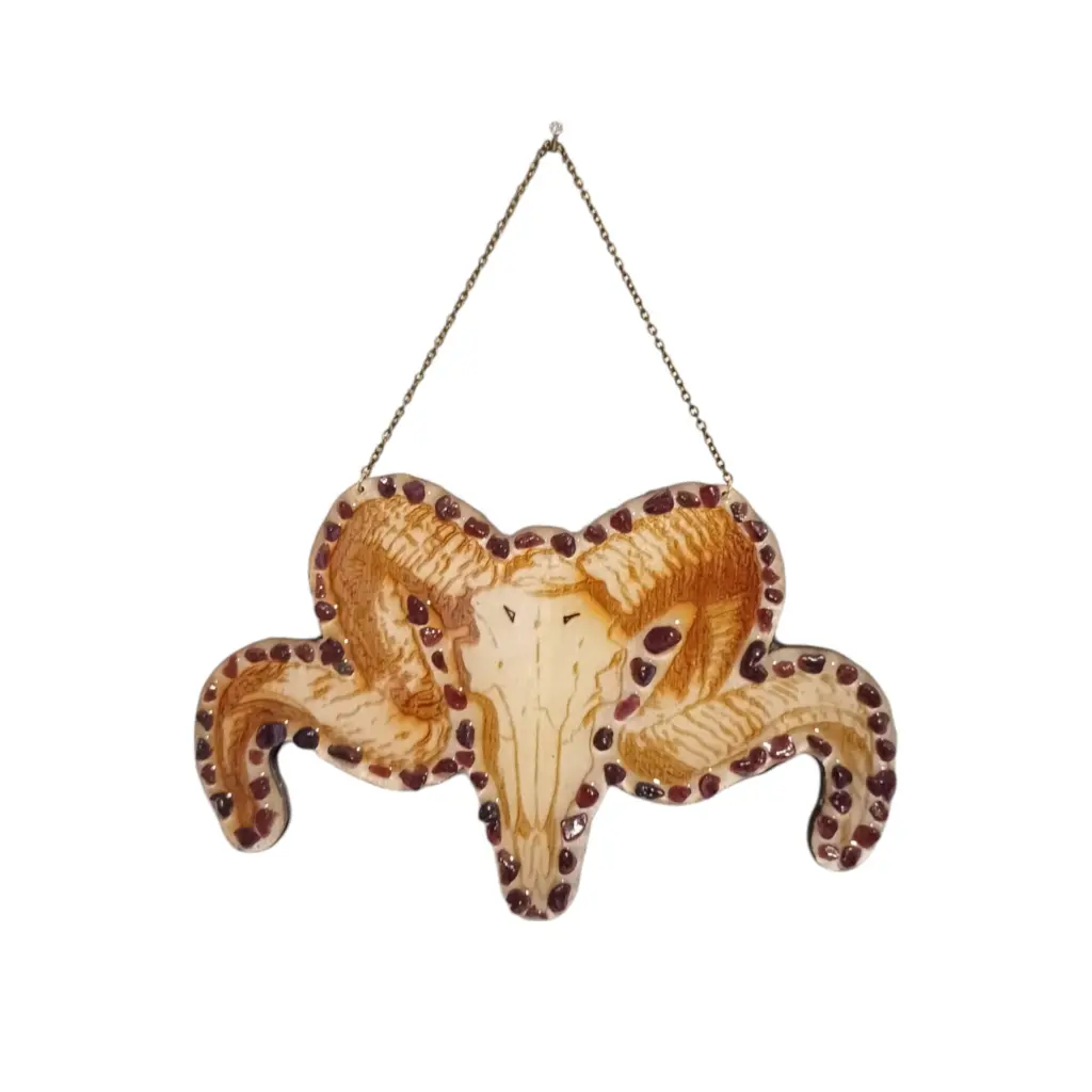 blacksoulcreations-decoration-en-bois-crane-de-belier-avec-pierres-naturelles