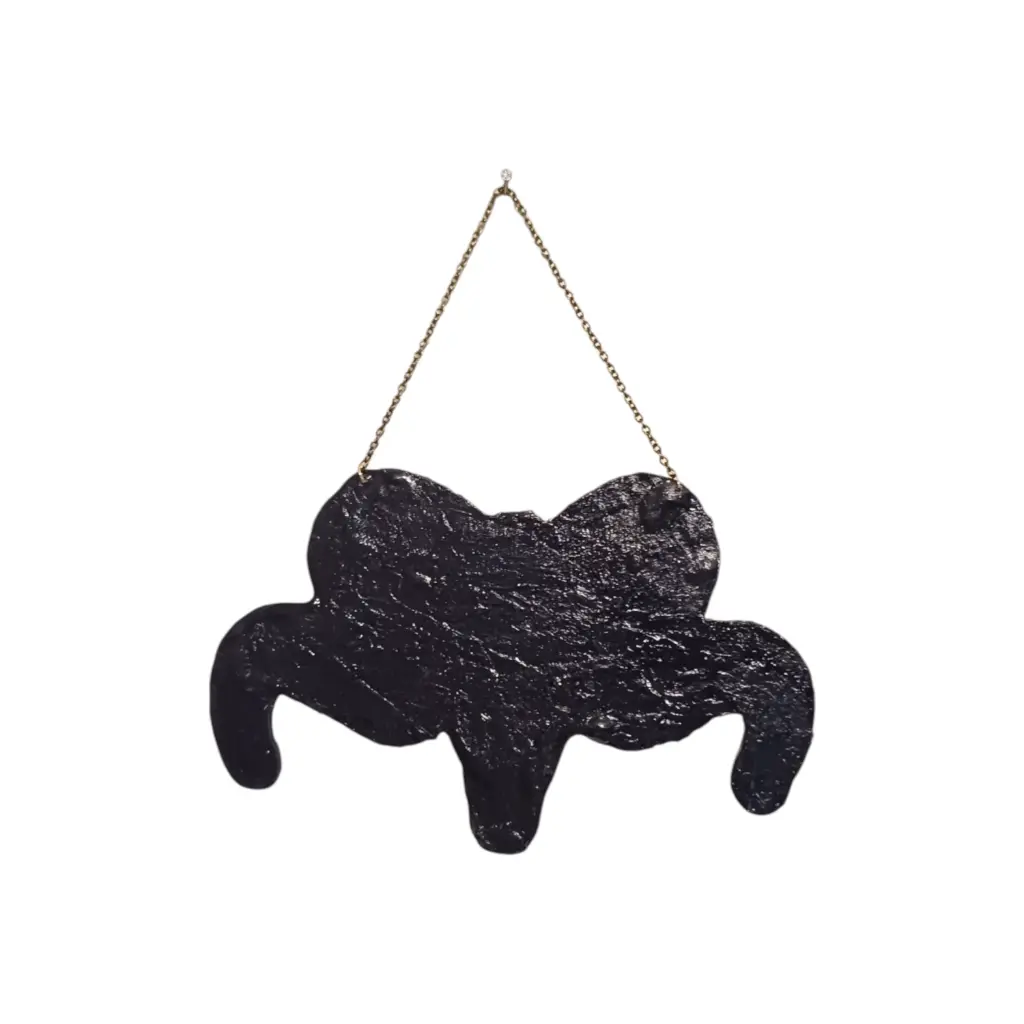 blacksoulcreations-decoration-en-bois-crane-de-belier-avec-pierres-naturelles
