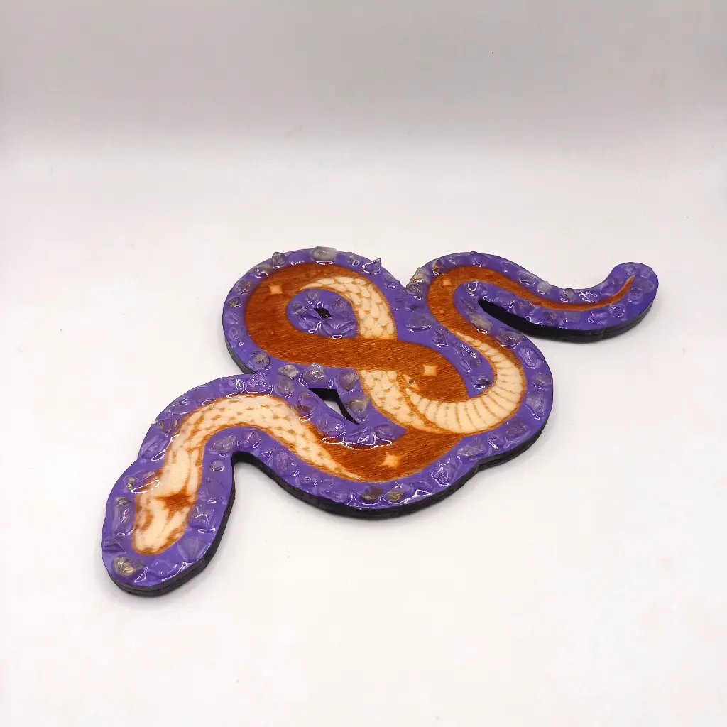 blacksoulcreations-porte-encens-en-bois-serpent-et-pierres-naturelles