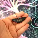 blacksoulcreations-medaillon-grave-chauve-souris-pour-chat-en-bois