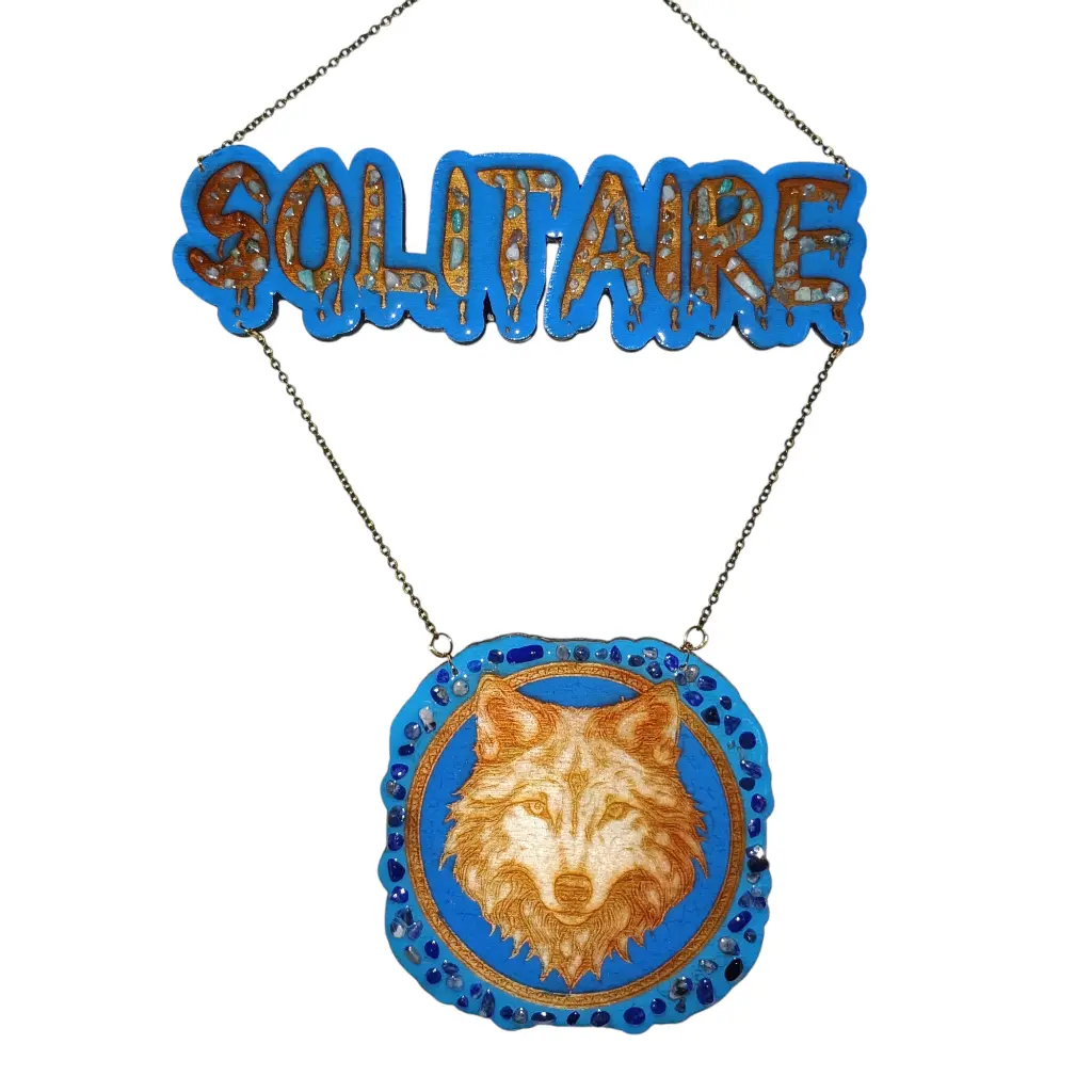 blacksoulcreations-loup-solitaire-decoration-en-bois-et-pierres-naturelles