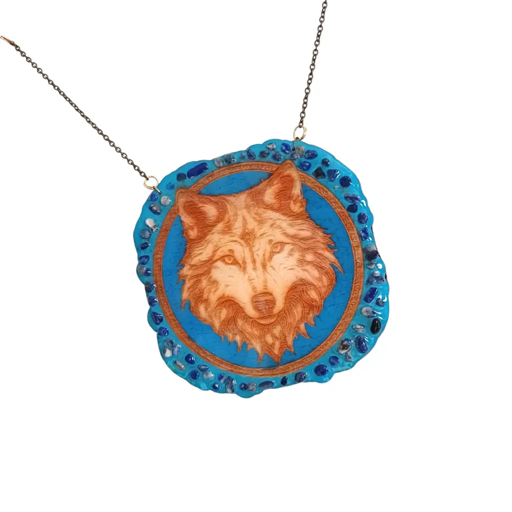 blacksoulcreations-loup-solitaire-decoration-en-bois-et-pierres-naturelles