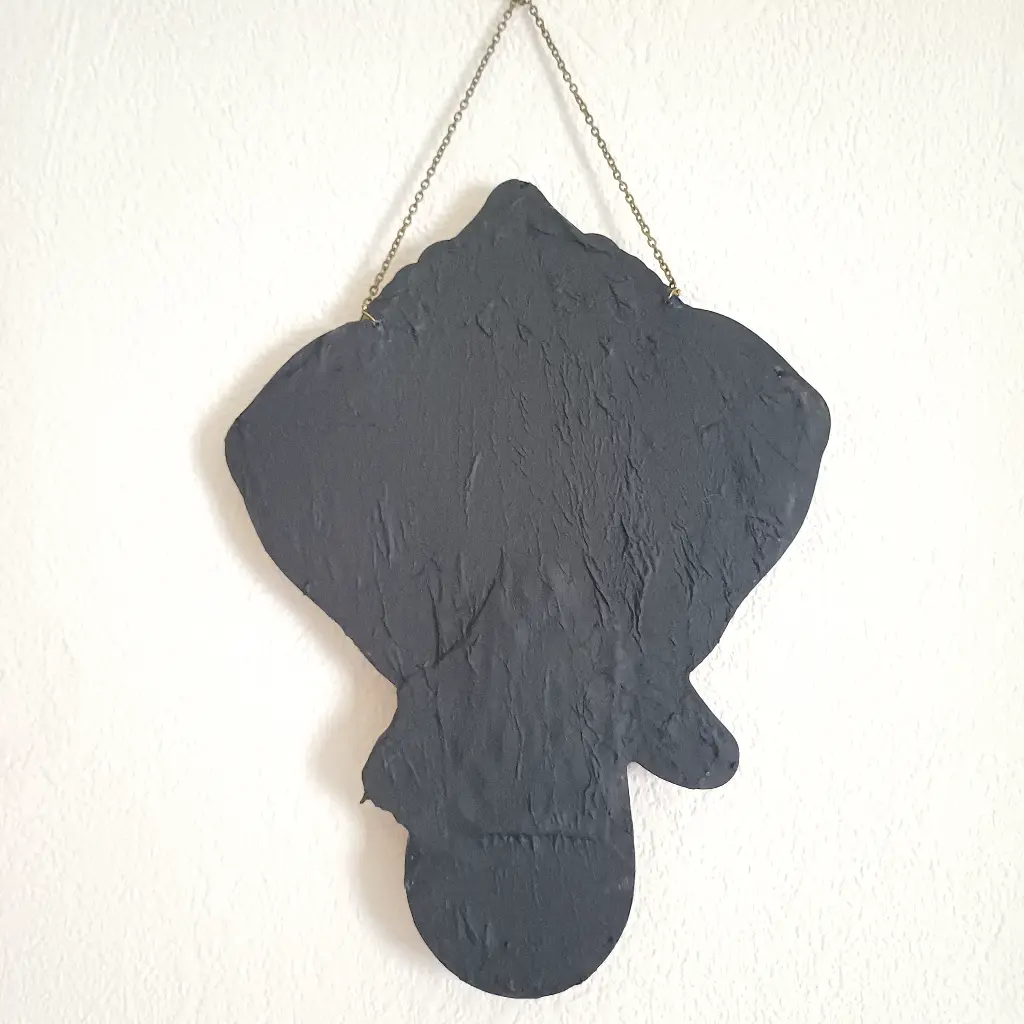 blacksoulcreations-decoration-tete-elephant-en-bois-avec-pierres-naturelles