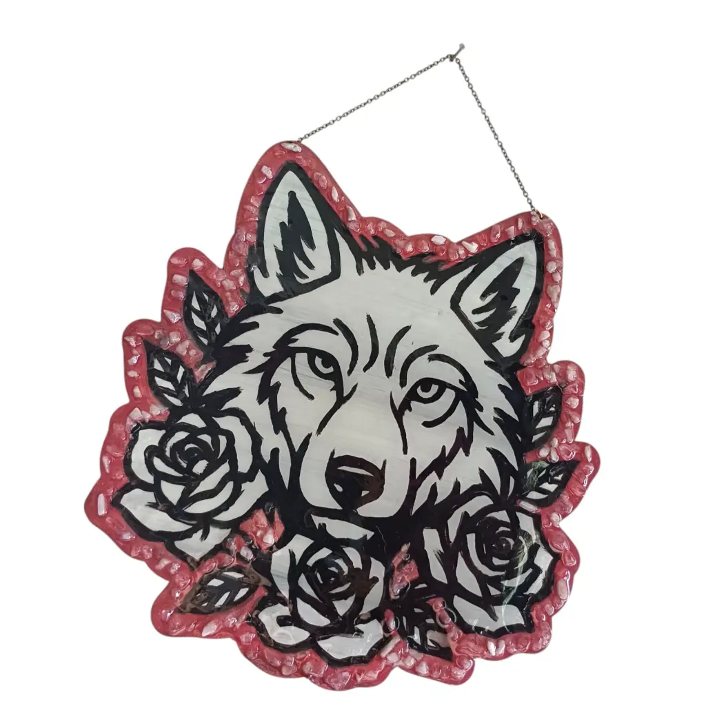 blacksoulcreations-tete-loup-et-roses-en-bois-pierres-naturelles