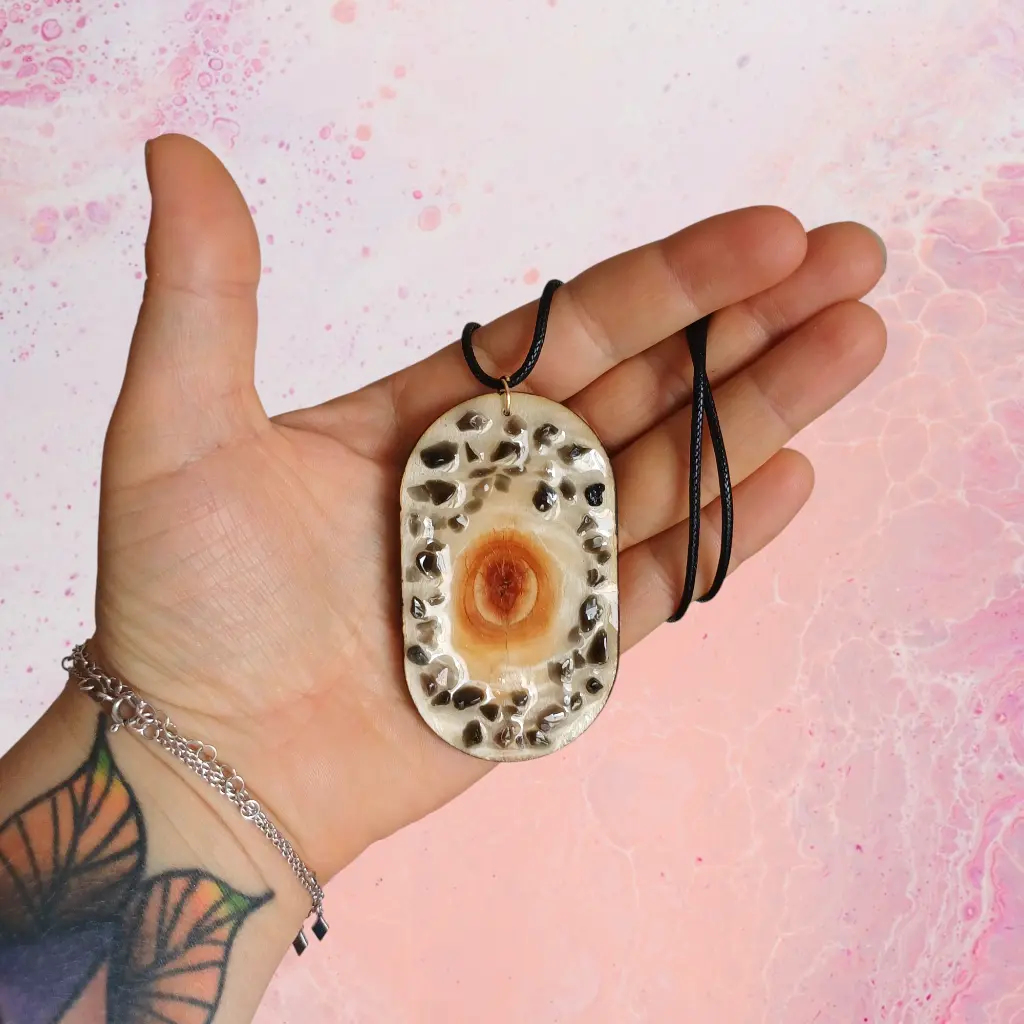 blacksoulcreations-talisman-oeil-bois-pierres-naturelles-obsidienne