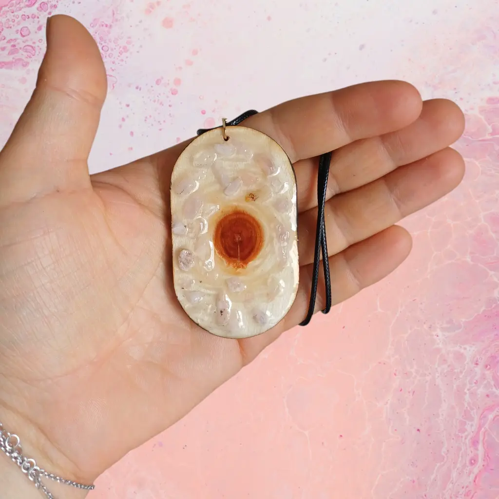 blacksoulcreations-talisman-oeil-bois-pierres-naturelles-jade