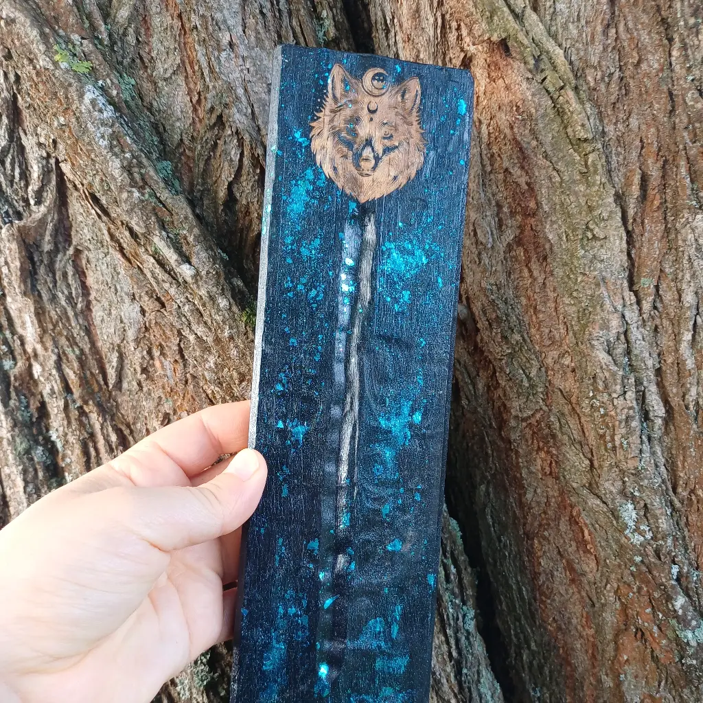 Blacksoulcreations-porte-encens-bois-loup