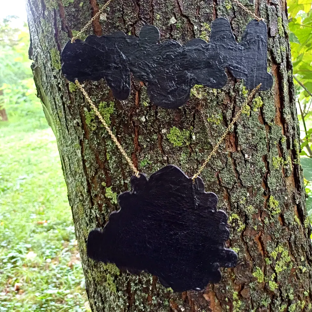 blacksoulcreations-decoration-bois-grenouille-magique-pierres-naturelles