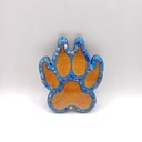 Wolf paw wooden decoration and natural stones