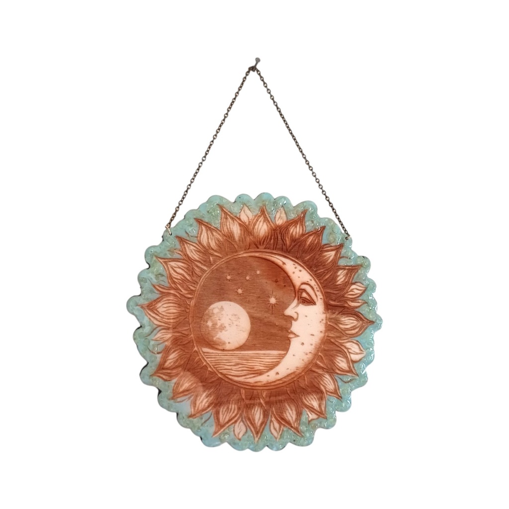 Décoration lune en bois avec pierres naturelles
