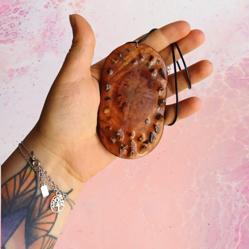 Talisman Œil de bois et pierres naturelles Œil de tigre