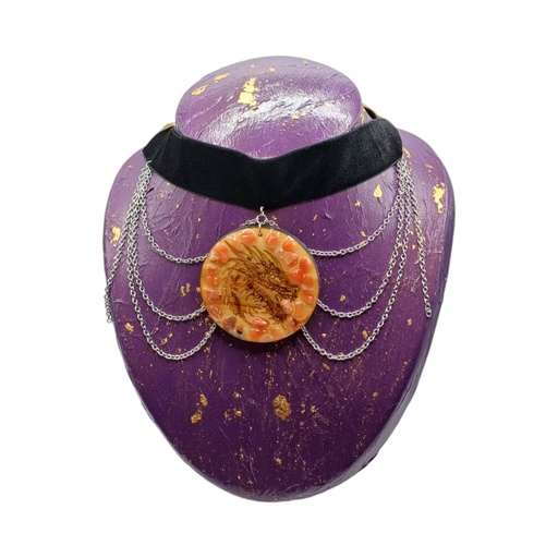 Dragon wooden engraved pendant and natural stones