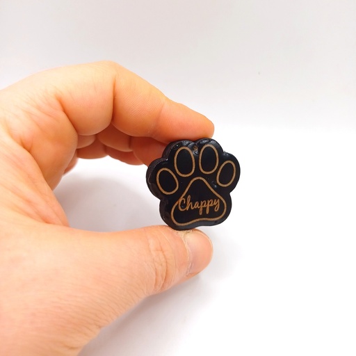 Médaillon gravé pour chat en bois noir 