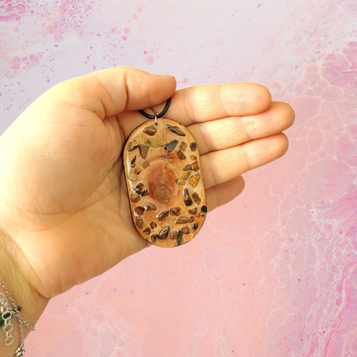 Talisman Œil de bois et pierres naturelles Œil de tigre